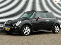MINI Cooper - 1.6 Salt, APK, Panoramadak – PDC – Cruise – 15" Lichtmetaal