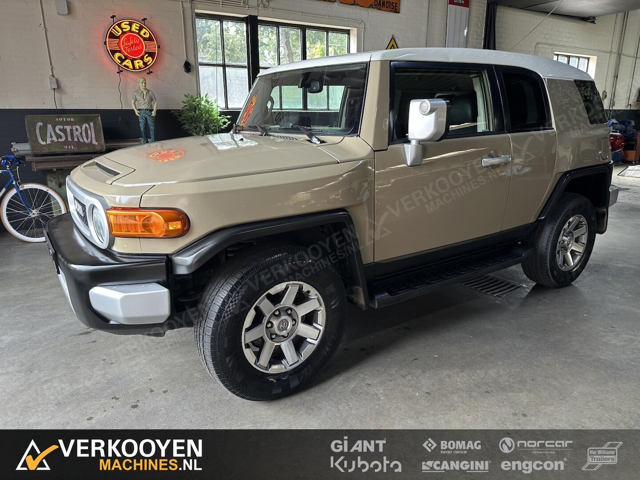 Toyota FJ Cruiser - X-Treme 4.0i V6 - AutoWereld.nl