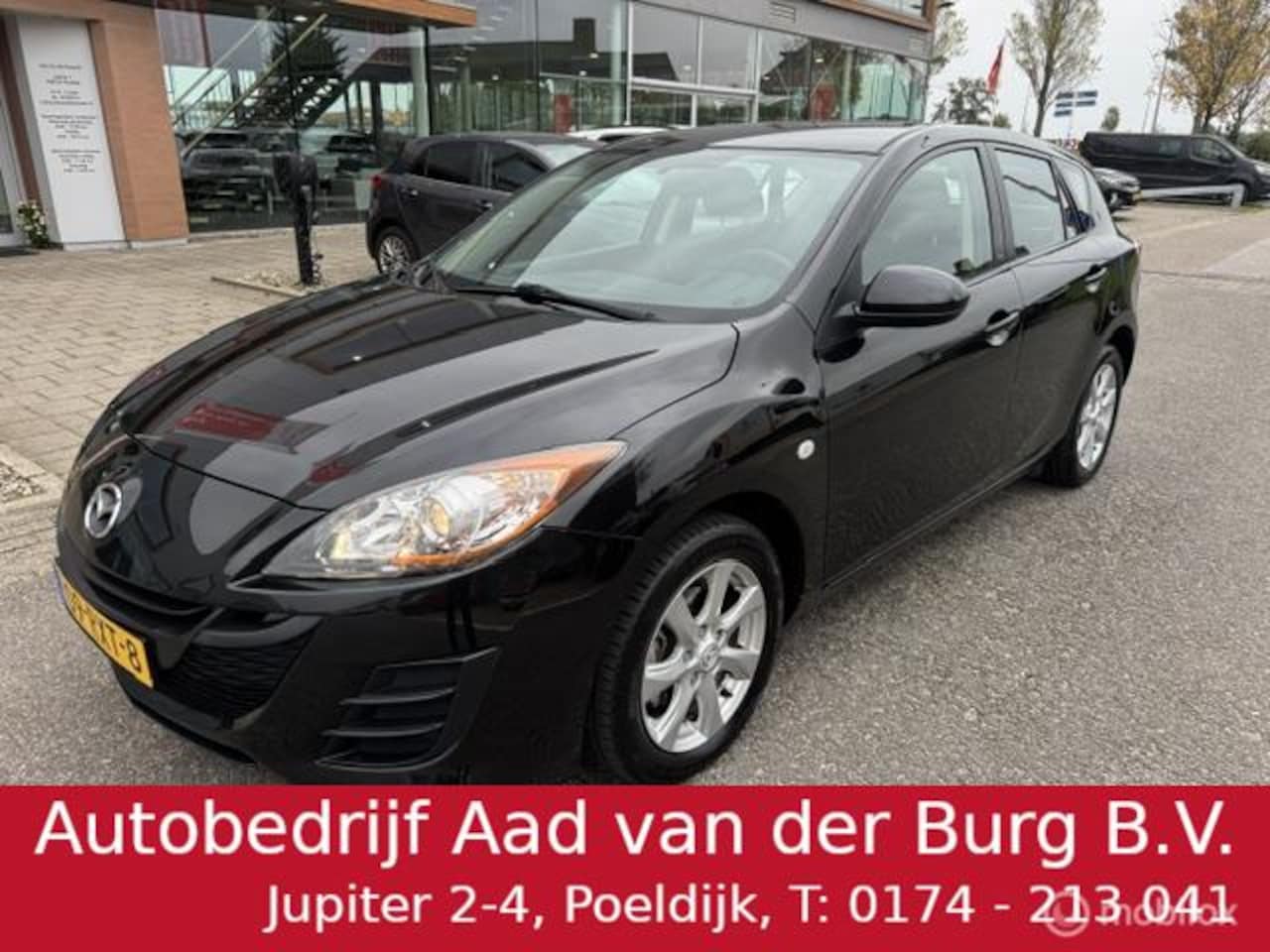 Mazda 3 - 1.6 Business 1.6 Business, Airco , Climate & Cruise controle , Trekhaak, , Velgen , Centrale deur vergr - AutoWereld.nl
