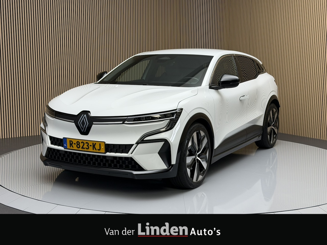 Renault Mégane E-Tech - EV60 Optimum Charge Iconic SOH 94,8% | Camera | Stoel/Stuurverwarming | Navigatie | Carpla - AutoWereld.nl