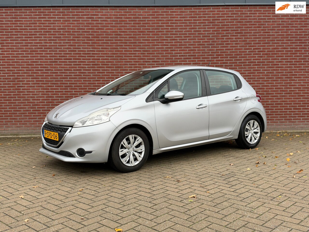 Peugeot 208 - 1.2 VTi Active NAP / Airco / cruise control / Nieuwe riem! - AutoWereld.nl