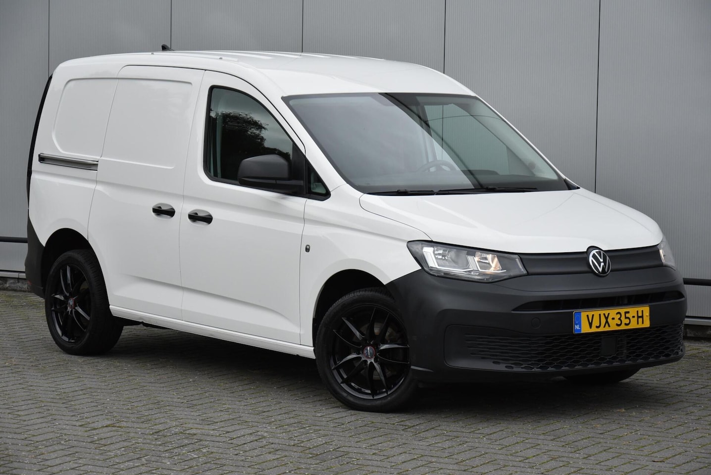 Volkswagen Caddy Cargo - 2.0 TDI 1st Edition 2.0 TDI 1st Edition - AutoWereld.nl