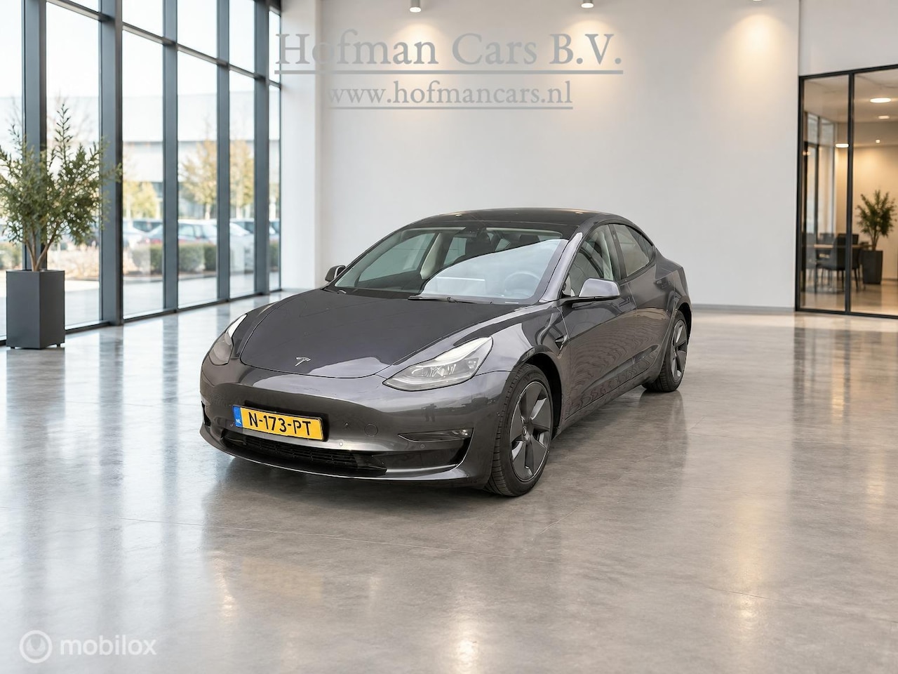 Tesla Model 3 - Long Range AWD 75kWh | SOH 91% MOBA | Trekhaak 1000kg | Warmtepomp | 351PK | Autopilot Bas - AutoWereld.nl