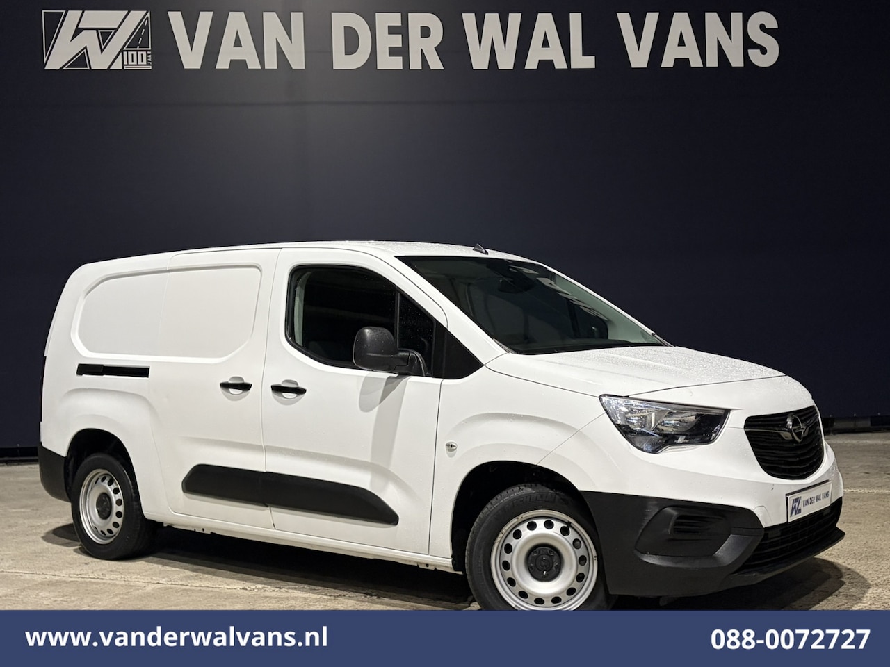Opel Combo - 1.5D 102pk L2H1 Euro6 Airco | Apple Carplay | Trekhaak | Cruisecontrol Parkeersensoren, An - AutoWereld.nl