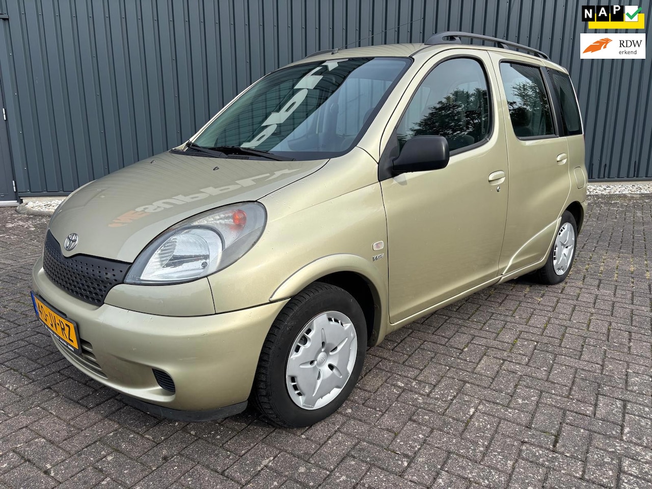 Toyota Yaris Verso - 1.3-16V VVT-i Luna 1.3-16V VVT-i Luna ( NIEUW APK + KM NAP ) - AutoWereld.nl