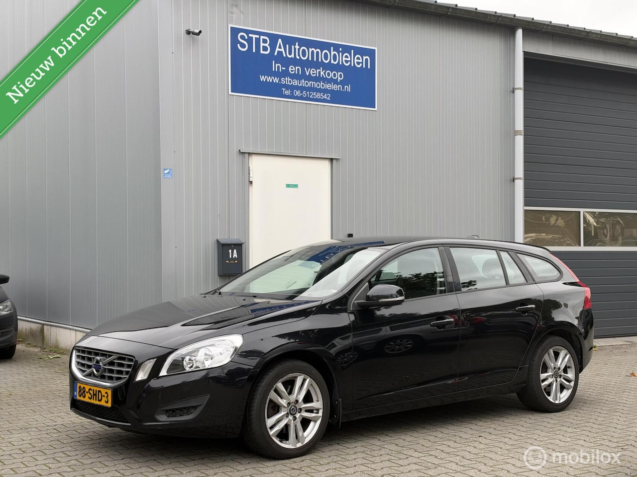 Volvo V60 - 1.6 T4 1.6 T4, Automaat, Nieuwe APK - AutoWereld.nl