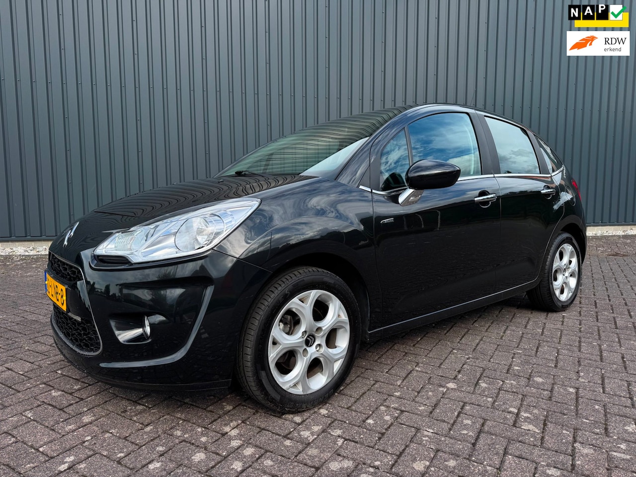 Citroën C3 - 1.6 VTi Exclusive (AIRCO/PANO DAK/LM VELGEN) - AutoWereld.nl