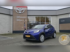 Toyota Aygo X - 1.0 VVT-i PLAY 4S-BANDEN APPLE/ANDROID AD-CRUISE AIRCO CAMERA BLUETOOTH PRIVACY GLASS