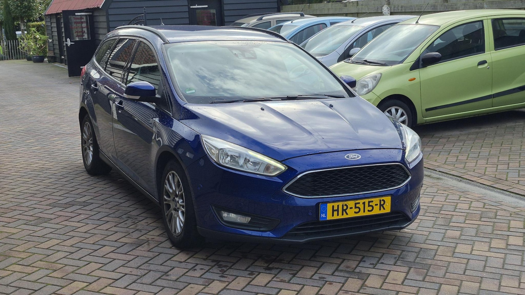 Ford Focus Wagon - 1.0 Trend Edition Export I APK 10-10-27 I Trekhaak I Voorruitverwarming I Stuur & stoelver - AutoWereld.nl