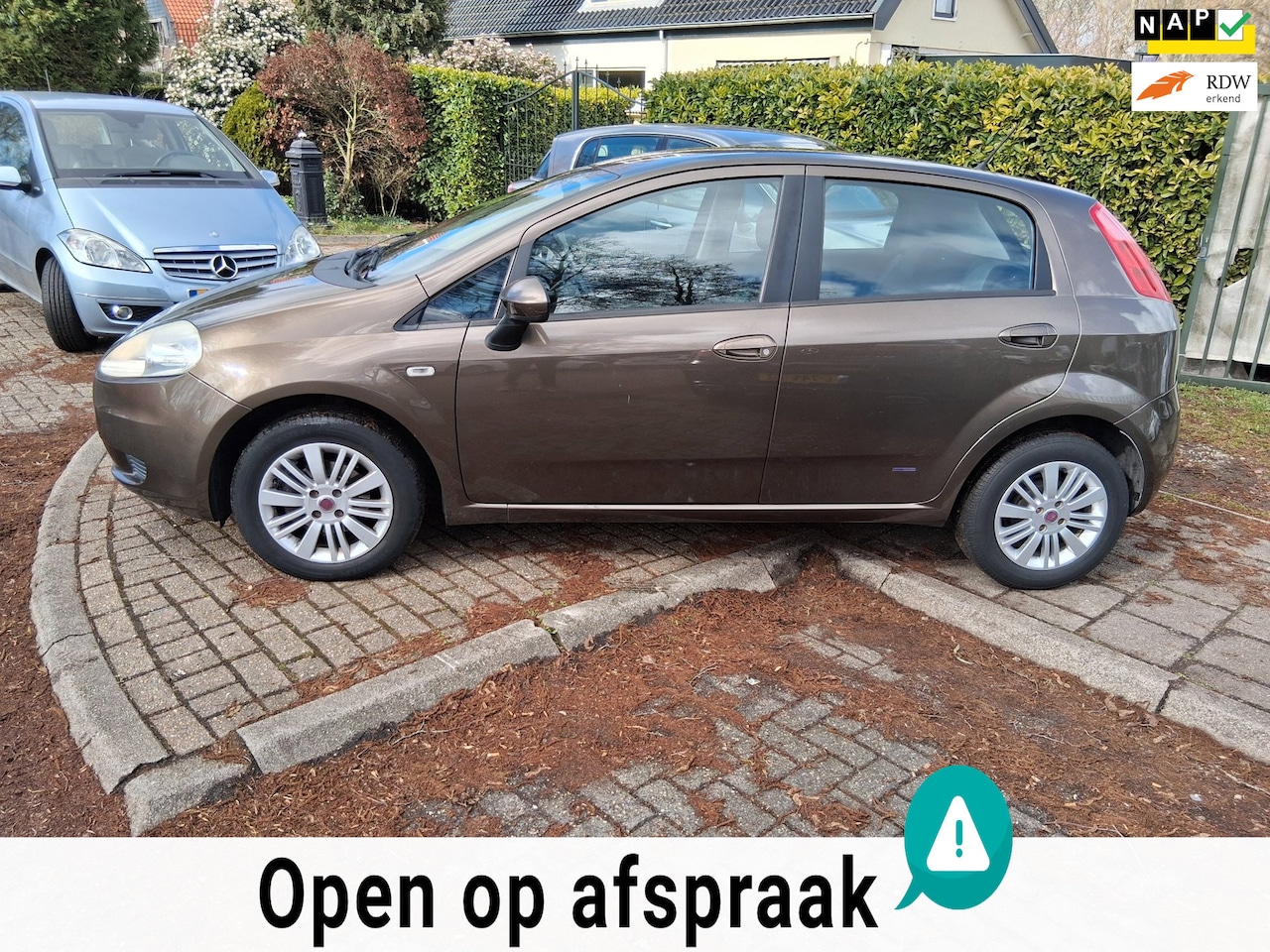 Fiat Grande Punto - 1.4 Edizione Lusso airco trekhaak 5 deurs - AutoWereld.nl