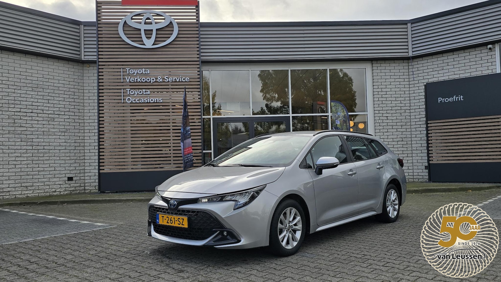 Toyota Corolla Touring Sports - Hybrid 140 Active NL-AUTO 1E EIGENAAR CAMERA APPLE/ANDROID AD-CRUISE DAB+ LM-VELGEN - AutoWereld.nl