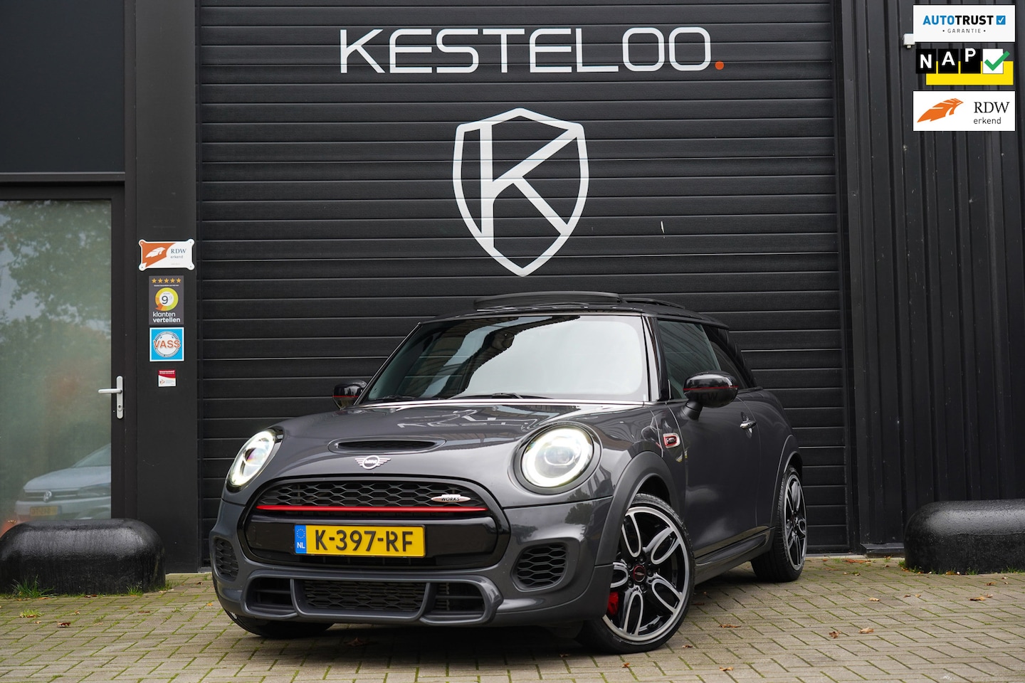 MINI 3-Deurs - 2.0 John JCW Chili 231PK LED/PANO/SFEER/VERW SPORTSTOEL/ - AutoWereld.nl