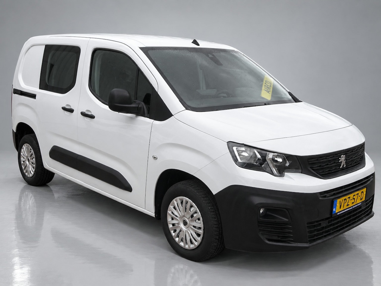 Peugeot Partner - 1.2 PureTech Premium 1.2 PureTech Premium - AutoWereld.nl