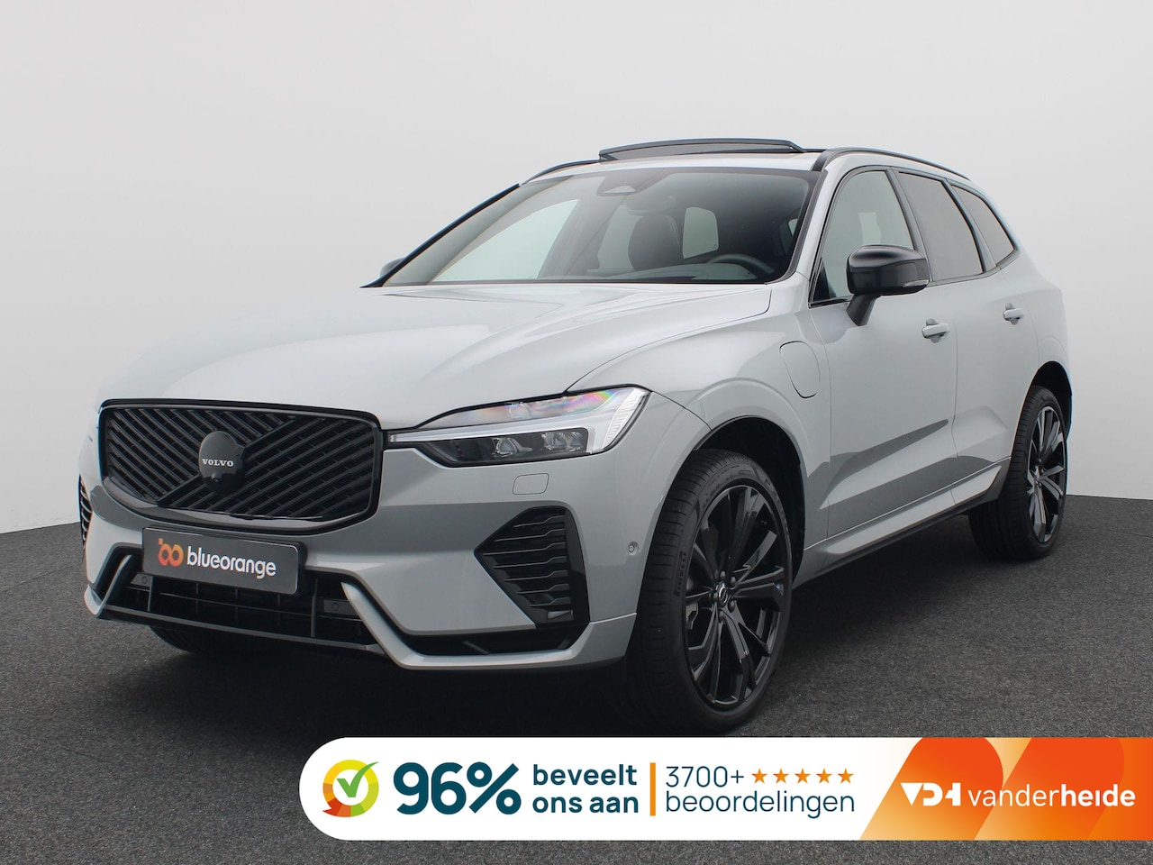 Volvo XC60 - 2.0 T6 Plug-in hybrid AWD Plus Black Edition 335PK Panoramadak, Trekhaak, 21" LM Velgen, H - AutoWereld.nl