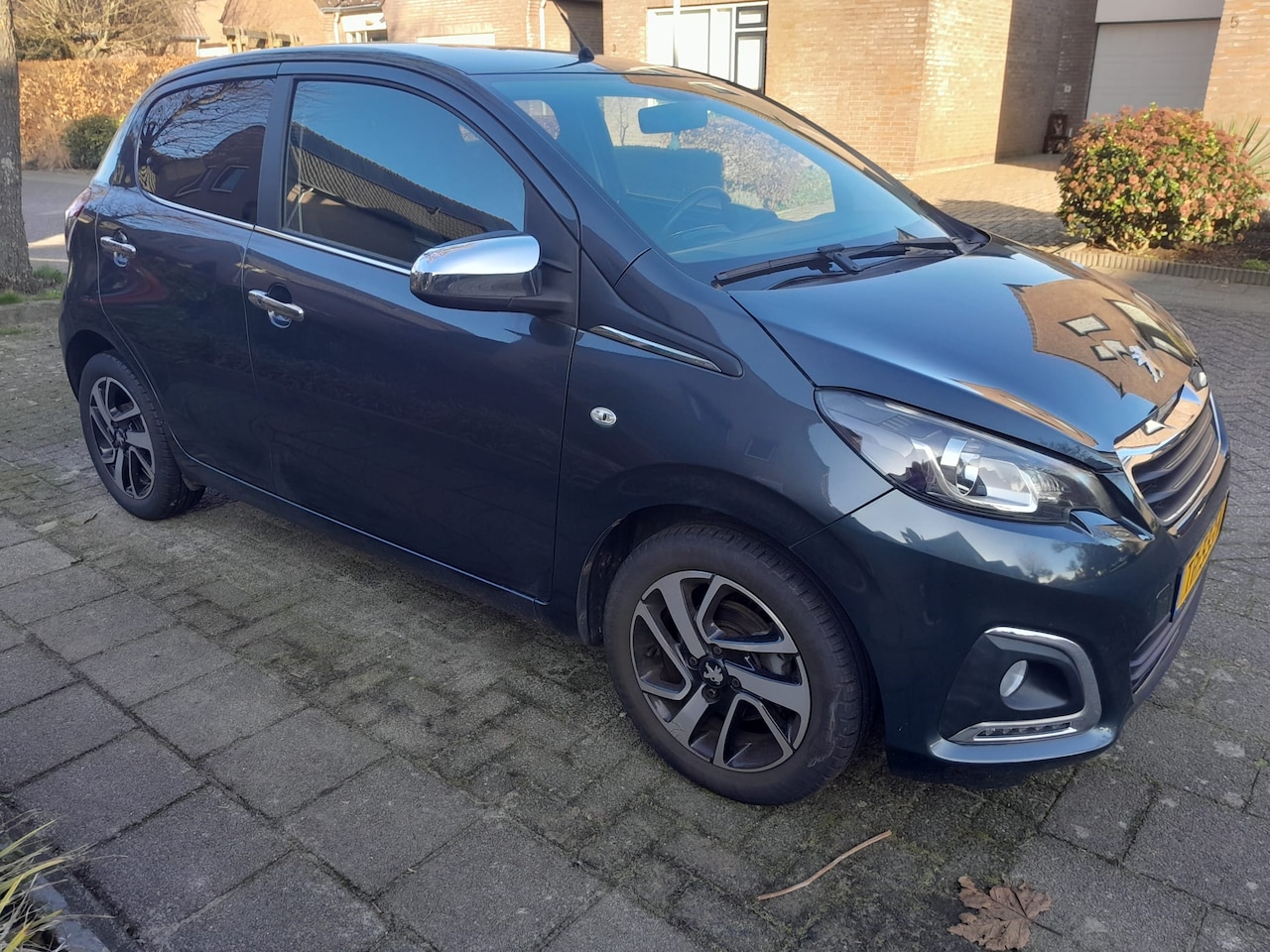 Peugeot 108 - 1.0 e-VTi Allure - AutoWereld.nl