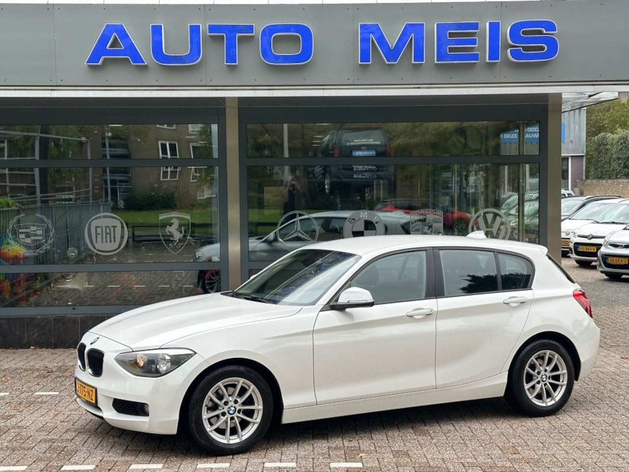 BMW 1-serie - 116I Airco Telefoon LIM - AutoWereld.nl