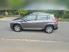 Peugeot 2008 - 1.2 VTi Allure/Trekhaak/cruise control/climate/Lichtmetaal/NAP