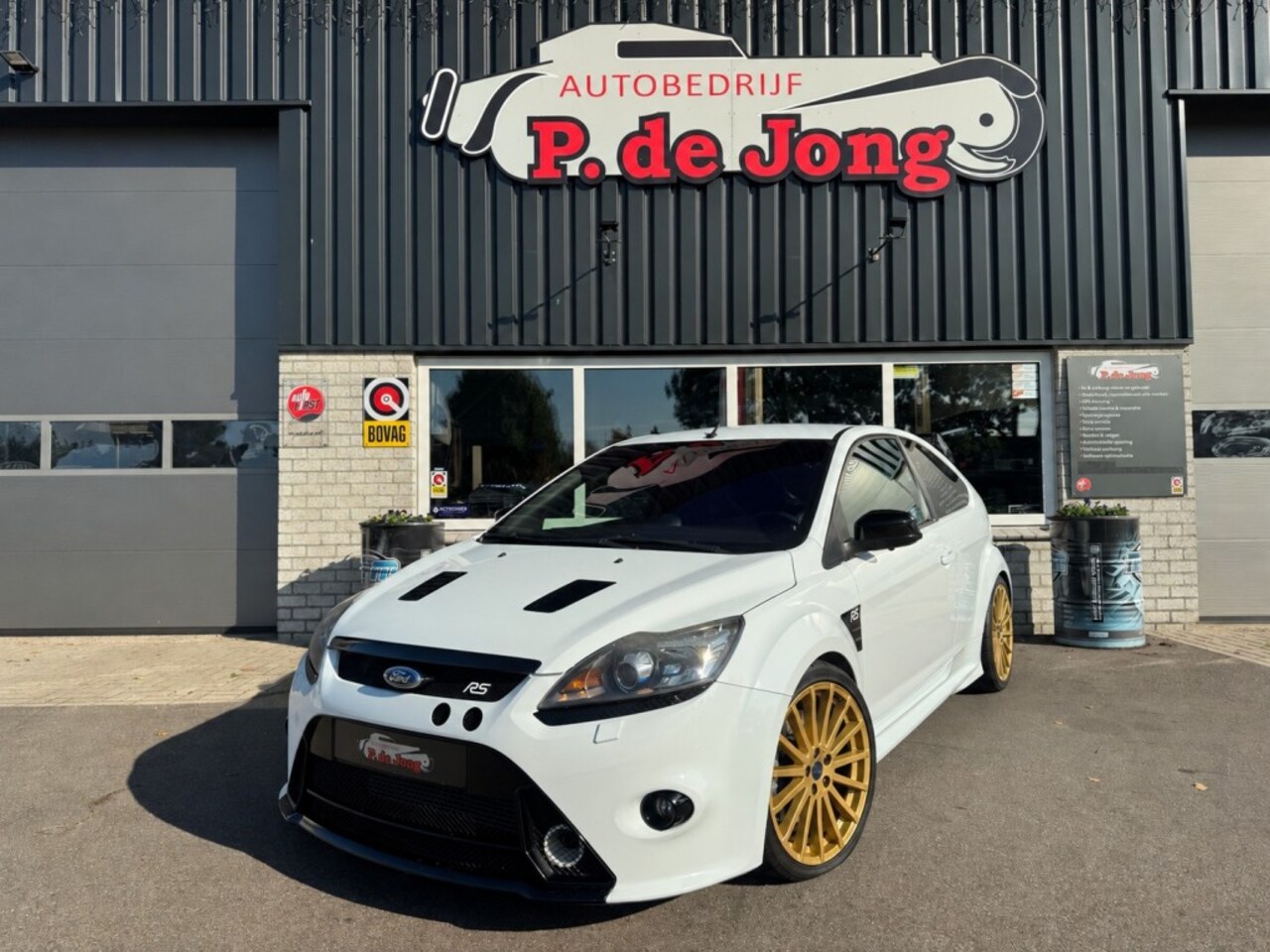 Ford Focus - 2.5 Turbo RS 5 cilinder Keyless Winterpakket Carplay Recaro - AutoWereld.nl