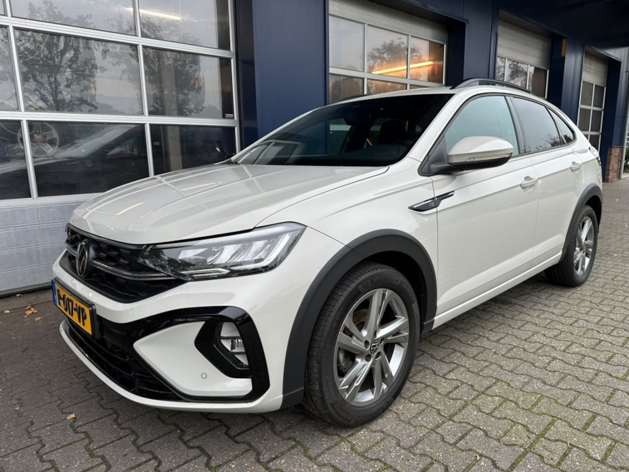Volkswagen Taigo - 1.0 TSI 2X R-LINE, Carplay, Camera,  ACC, Virtueel Cockpit, - AutoWereld.nl