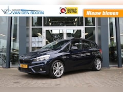 BMW 2-Serie - 220i, Sport Line, Navi, Cruise Contr, Parkeersens, Trekhaak afneem, 18 inch etc