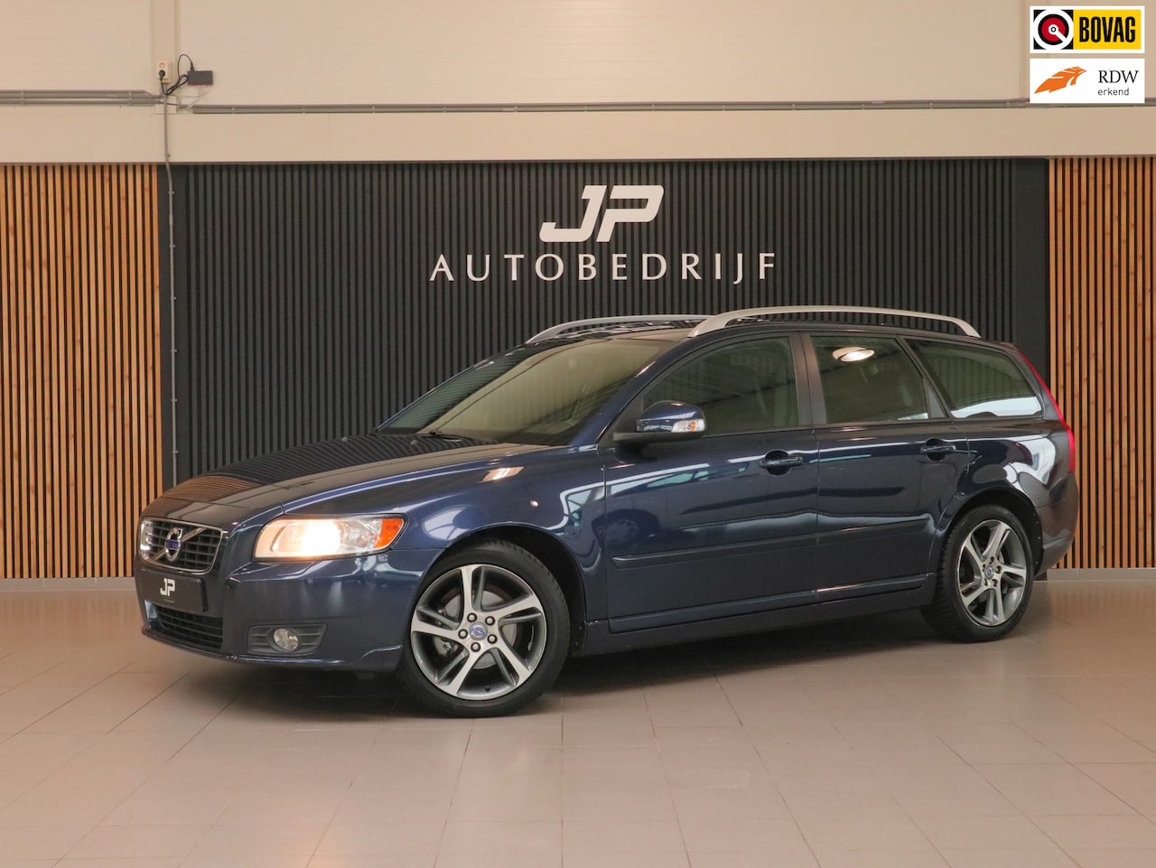 Volvo V50 - 2.0 Limited Edition | CLIMATE CONTROL | NAVI |STOELVERWARMING | TREKHAAK | CRUISE - AutoWereld.nl