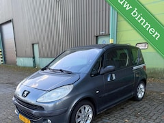 Peugeot 1007 - 1.4 Urban