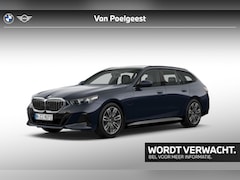 BMW 5-serie Touring - 530e M Sport | Panoramadak | Trekhaak