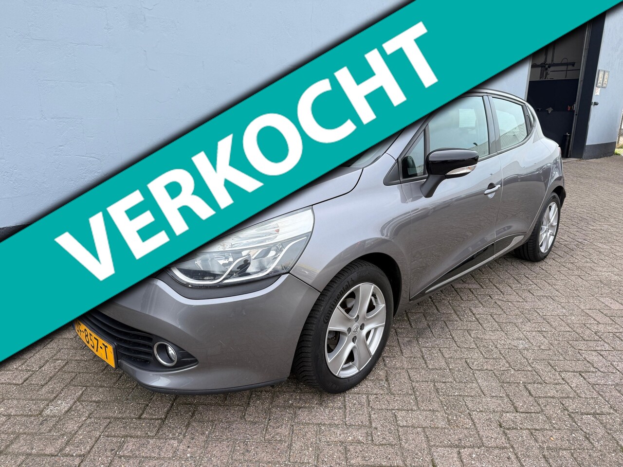 Renault Clio - 1.2 Expression Automaat - Navigatie - AutoWereld.nl