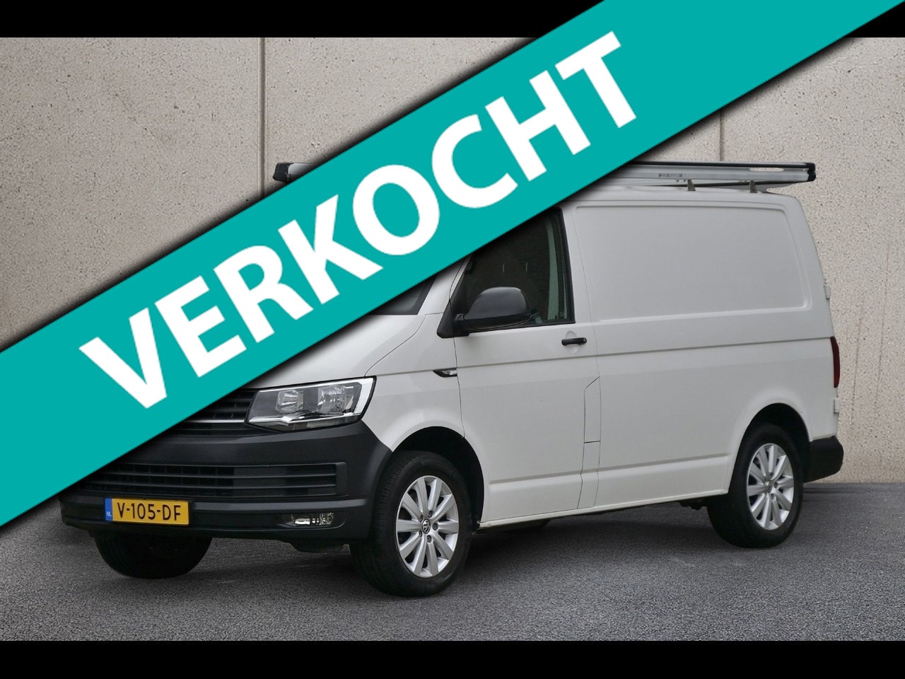 Volkswagen Transporter - 2.0 TDI L1H1 Comfortline | Cruise Control | Trekhaak | Airco - AutoWereld.nl