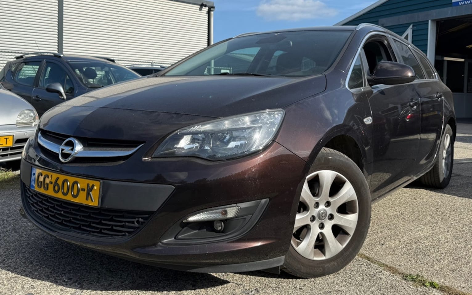 Opel Astra Sports Tourer - 1.6 CDTi Blitz| EX BPM !! - AutoWereld.nl