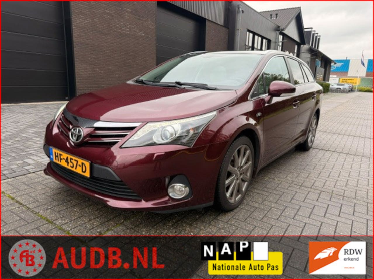Toyota Avensis Wagon - 2.2 D-CAT Executive Business| VOL LEDER|PANO|18 INCH|CAMERA| - AutoWereld.nl