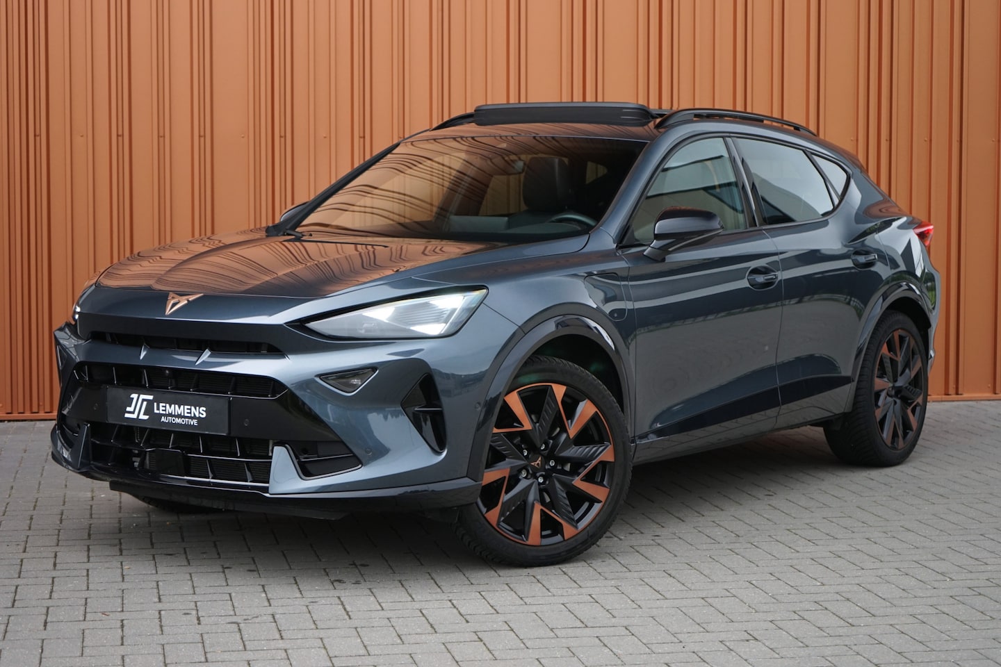 CUPRA Formentor - 1.5 TSI e-Hybrid Panodak 360camera ACC Carplay Full LED - AutoWereld.nl