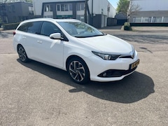 Toyota Auris Touring Sports - 1.8 Hybrid Lease pro