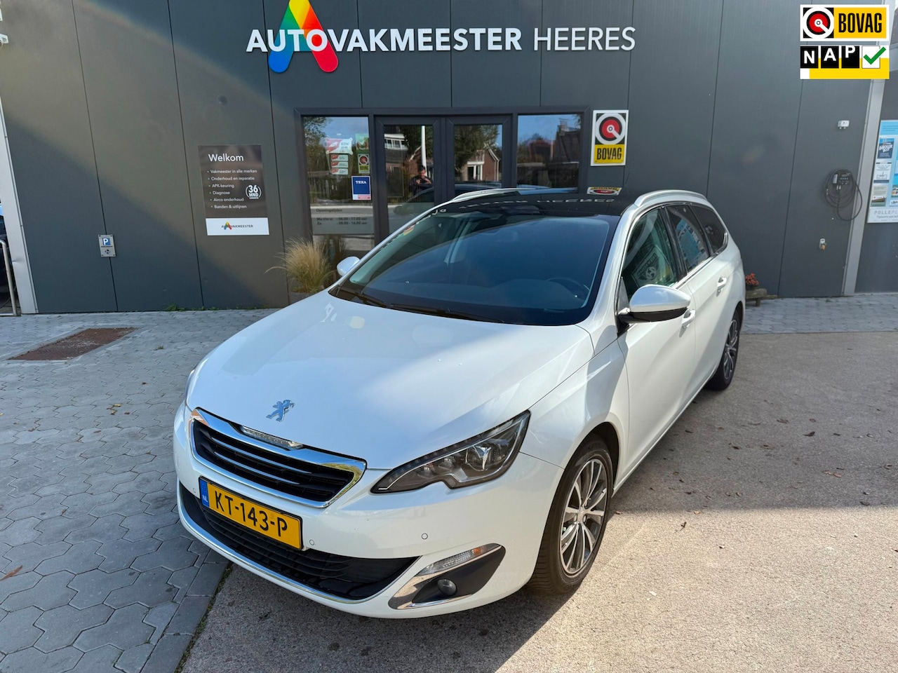 Peugeot 308 SW - 1.2 PureTech Allure 1.2 PureTech Allure - AutoWereld.nl
