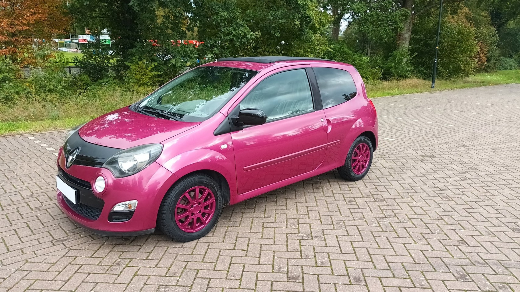 Renault Twingo - 1.2 16V cabrio top / apk 07-2028! - AutoWereld.nl