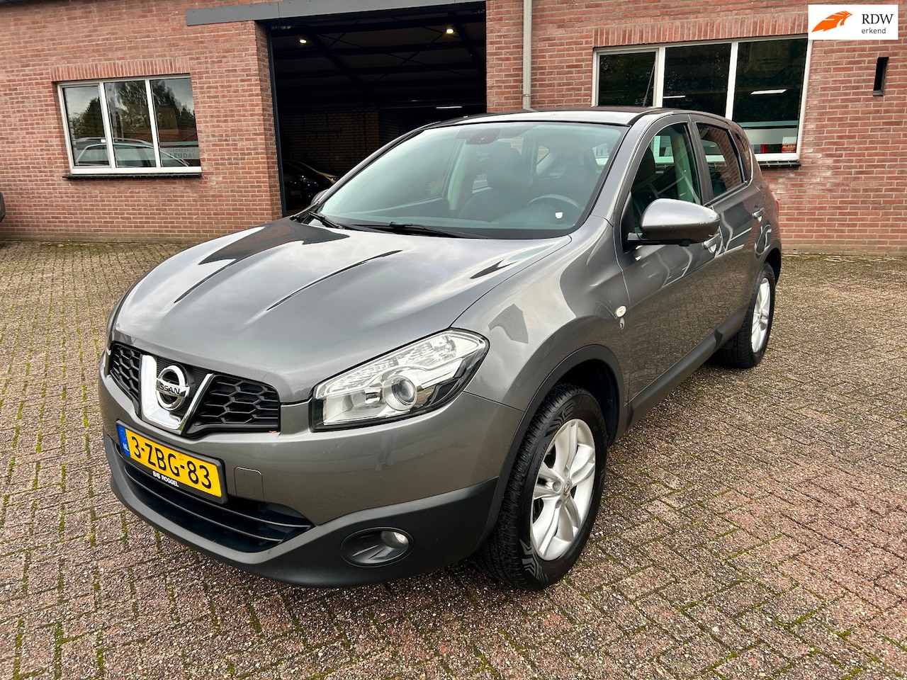 Nissan Qashqai - 2.0 Acenta //Luxe uitvoering//APK 27-5-2027 - AutoWereld.nl