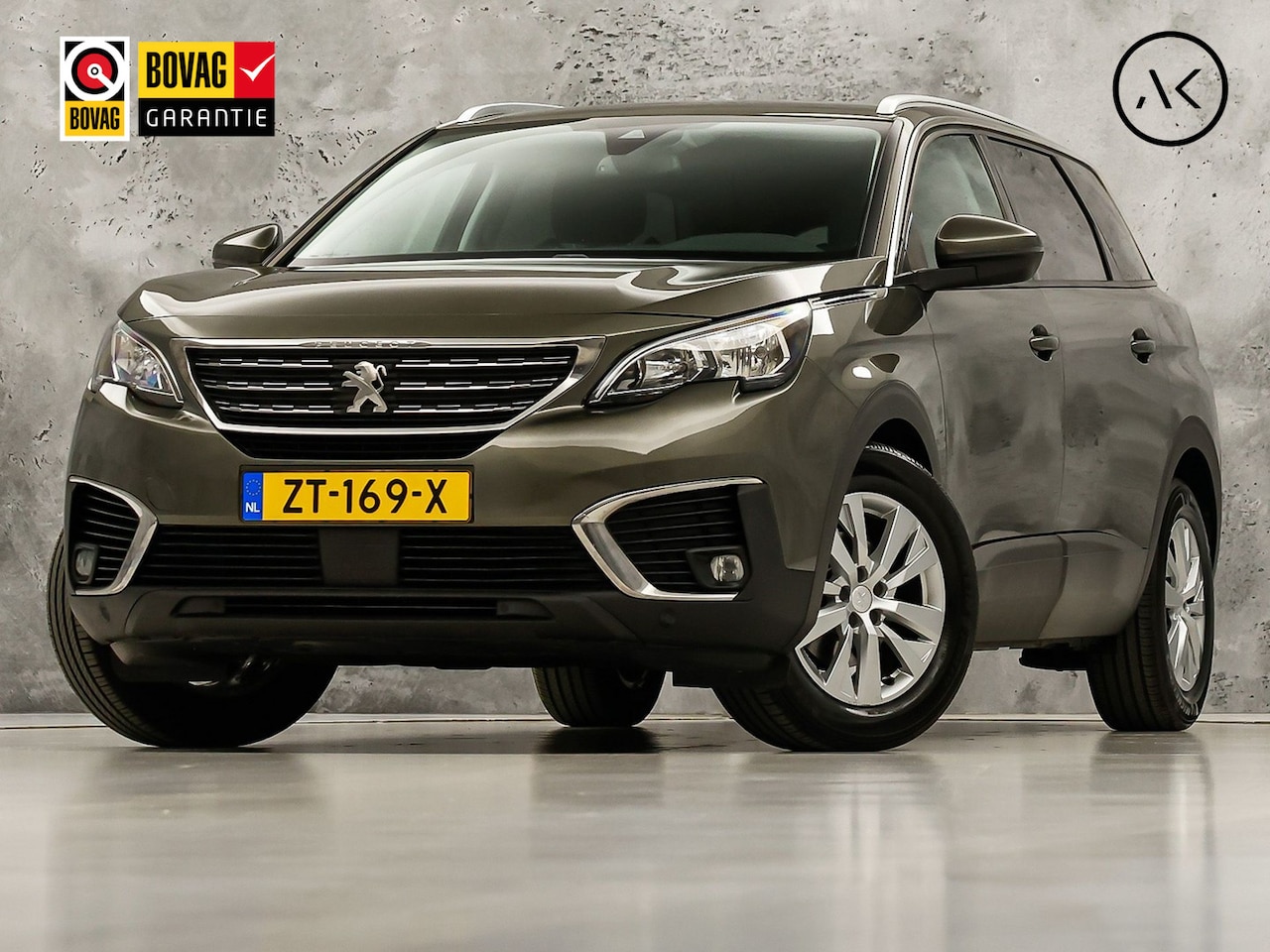 Peugeot 5008 - 1.2 PureTech Sport 7 Persoons (APPLE CARPLAY, GROOT NAVI, LEDER, 360 CAMERA, SPORTSTOELEN, - AutoWereld.nl