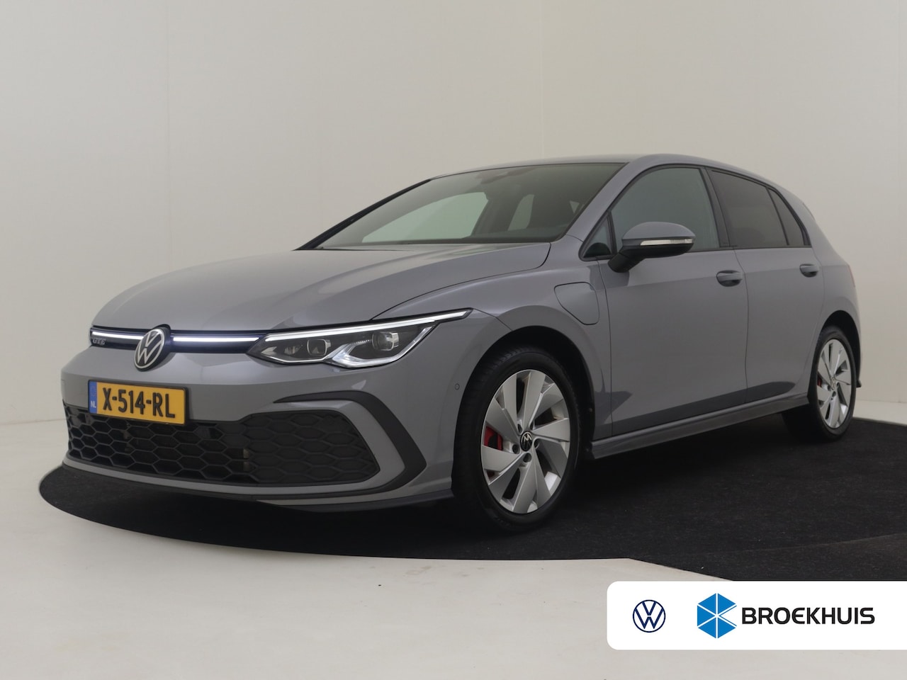 Volkswagen Golf - 1.4 eHybrid GTE l Nardo Grey l Stoel/Stuurverwarming l Matrix LED l Keyless | Navigatie l - AutoWereld.nl