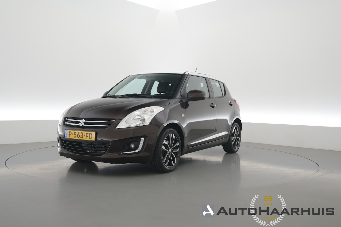 Suzuki Swift - 1.2 S-Edition EASSS | Rijklaar! | Navi | Cruise Control | PDC A | Airco | Bluetooth | 16'' - AutoWereld.nl
