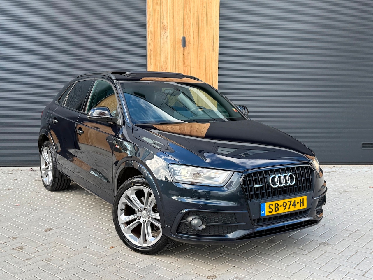 Audi Q3 - 2.0 TDI quattro 3x S-Line AUTOMAAT|PANO|LEER|XENON|AUTOMAAT|VOL! - AutoWereld.nl