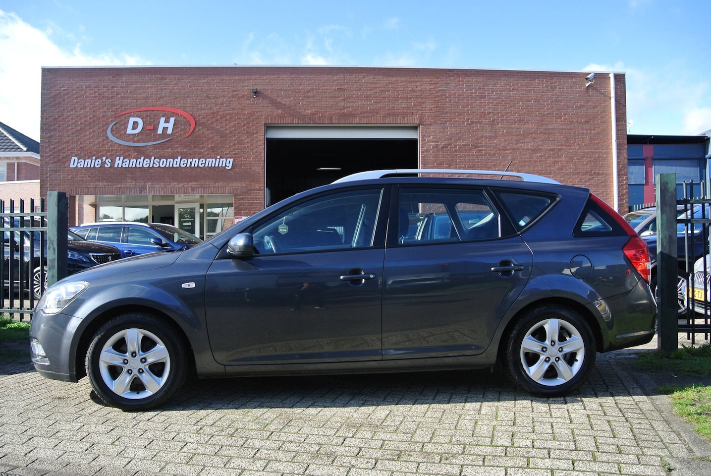 Kia Cee'd Sporty Wagon - 1.4 CVVT X-tra airco inruil mogelijk - AutoWereld.nl
