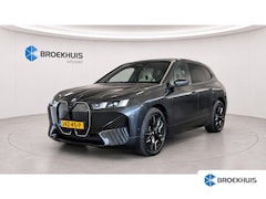 BMW iX - xDRIVE45 101KWH / LEDER / FULL-LED / SKY LOUNGE / SOFT-CLOSE / 22" LMV / ELEKTR. TREKHAAK