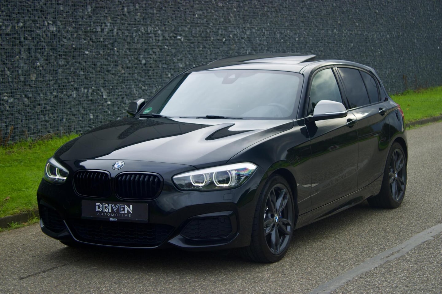 BMW 1-serie - BMW M140i xDrive Shadow | LCI2 - Dak - Camera - H/K - VOL! - AutoWereld.nl