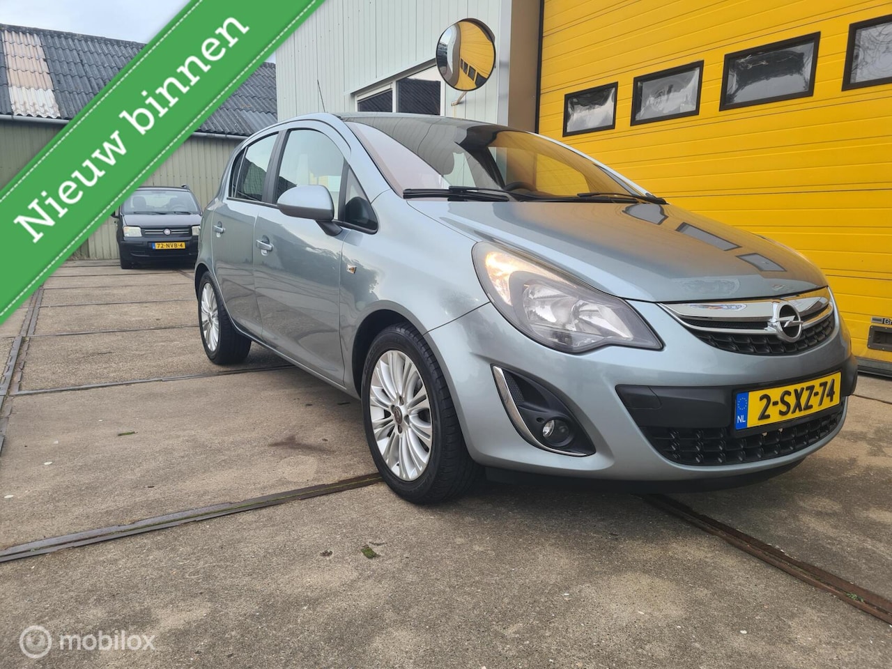 Opel Corsa - 1.4-16V Cosmo Kenteken afgifte 12-2013 - AutoWereld.nl