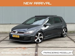 Volkswagen Golf - 2.0 TSI GTI Performance panoramadak, camera