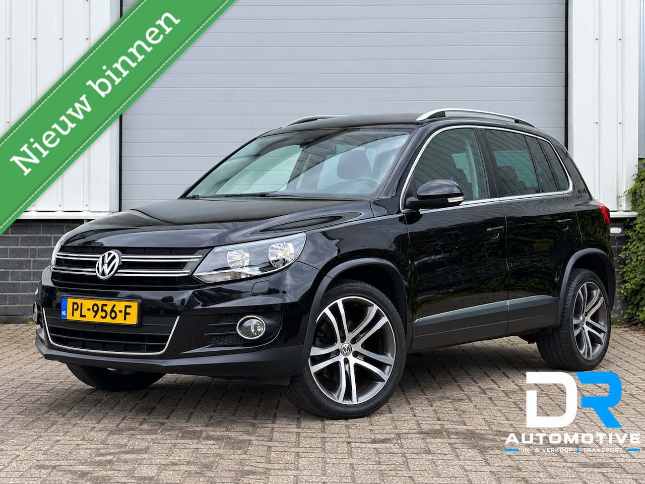 Volkswagen Tiguan - 2.0 TSI 4motion R-line|TREKHAAK|2200KG TREK|CAMERA - AutoWereld.nl