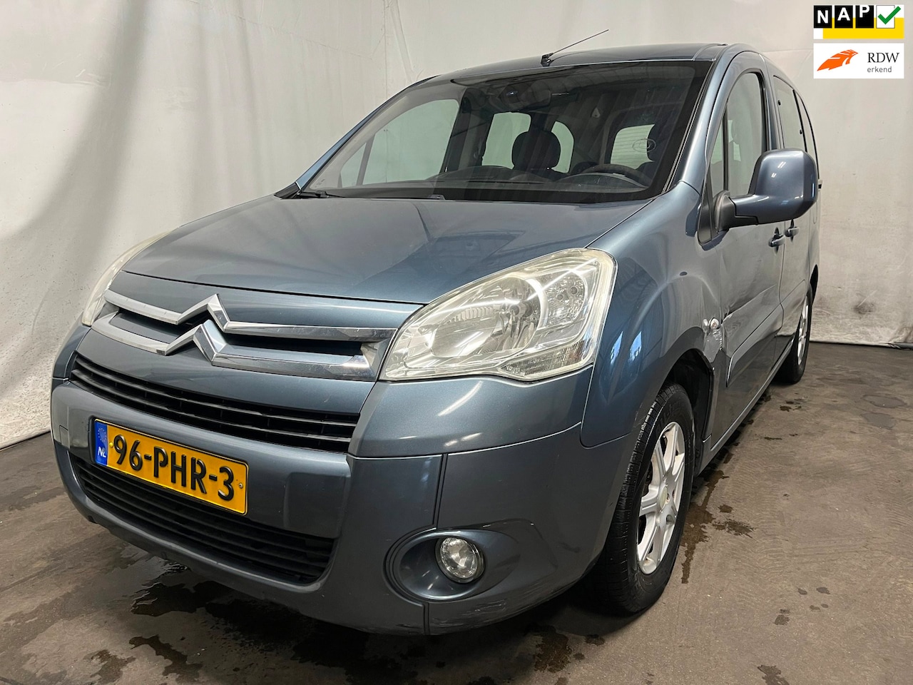 Citroën Berlingo - 1.6 VTi 120 Multispace - Linker Front Schade - Motor Loopt Onregelmatig - AutoWereld.nl