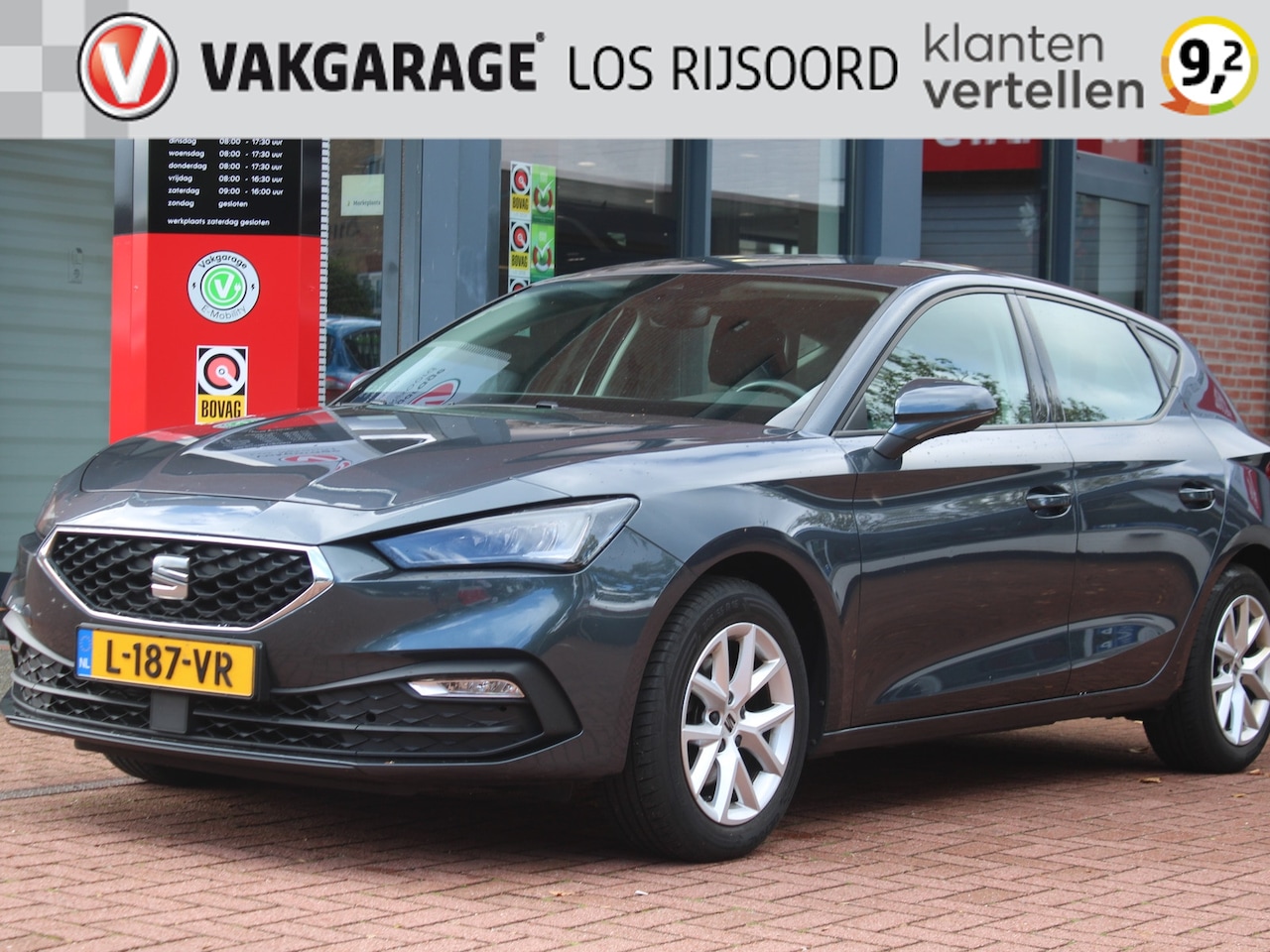 SEAT Leon - 1.0 TSI Style | Trekhaak | Carplay | Cruise & Climate Control | PDC | Navigatie | Bluetoot - AutoWereld.nl