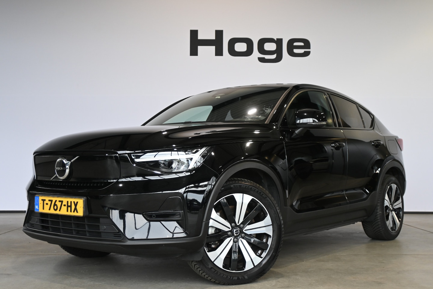 Volvo C40 - Recharge Plus 69 kWh NAP! SOH 94.6% Clima Adaptieve Cruise Carplay Panoramadak Trekhaak Ca - AutoWereld.nl