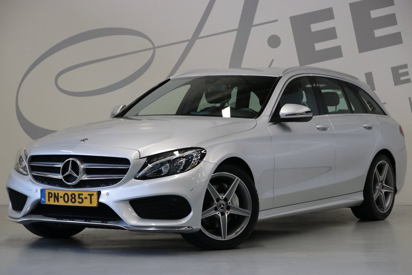 Mercedes-Benz C-klasse Estate - 180 AMG-Line/ Trekhaak/ Achteruitrijcamera - AutoWereld.nl